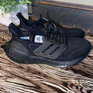 Men’s ultra boost shoes